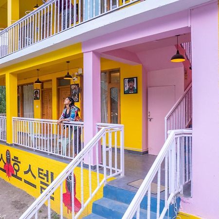Whoopers Hostel Manali מראה חיצוני תמונה