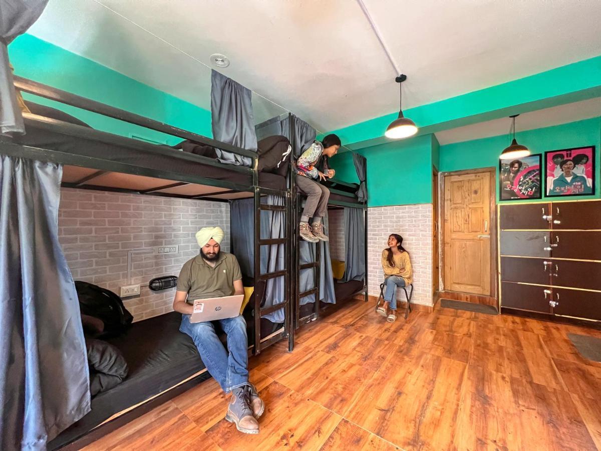 Whoopers Hostel Manali מראה חיצוני תמונה