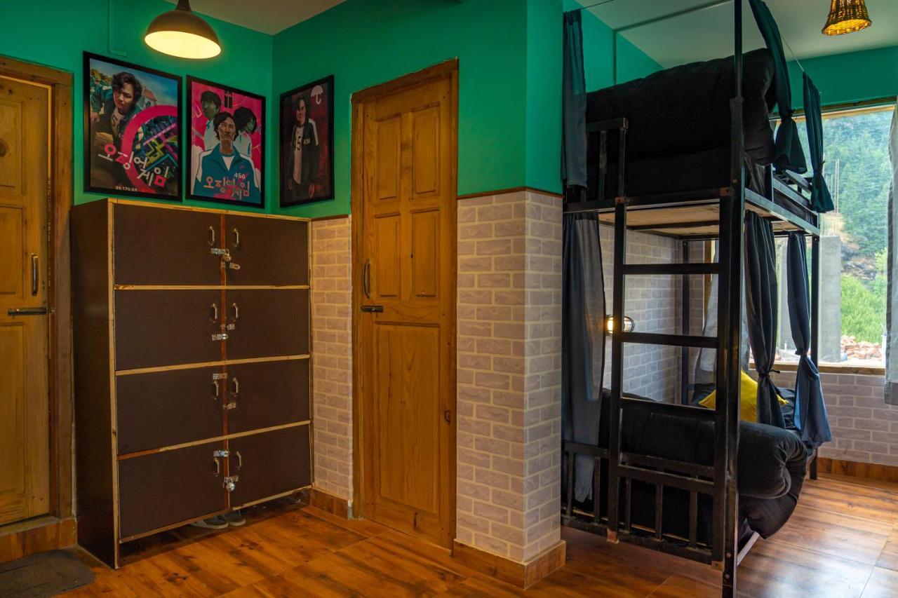 Whoopers Hostel Manali מראה חיצוני תמונה