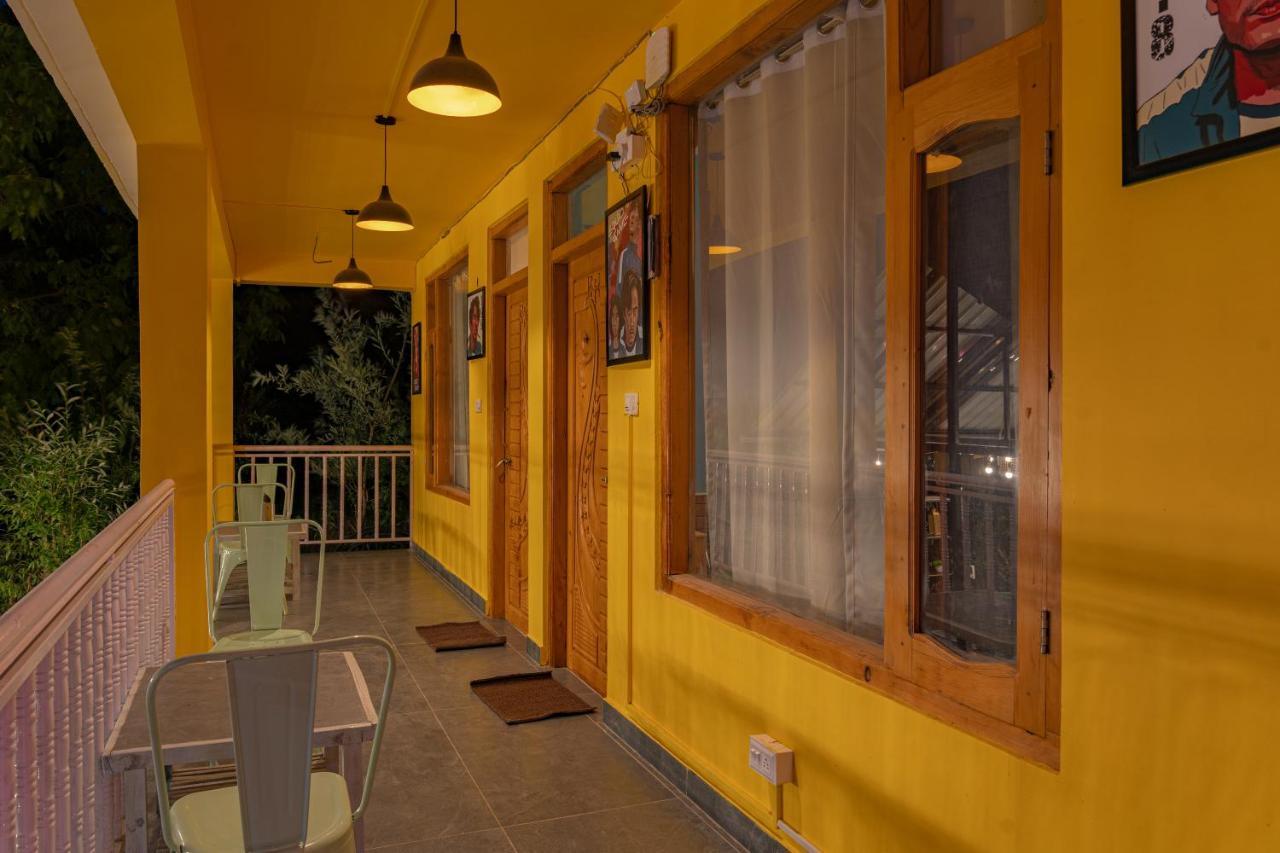 Whoopers Hostel Manali מראה חיצוני תמונה