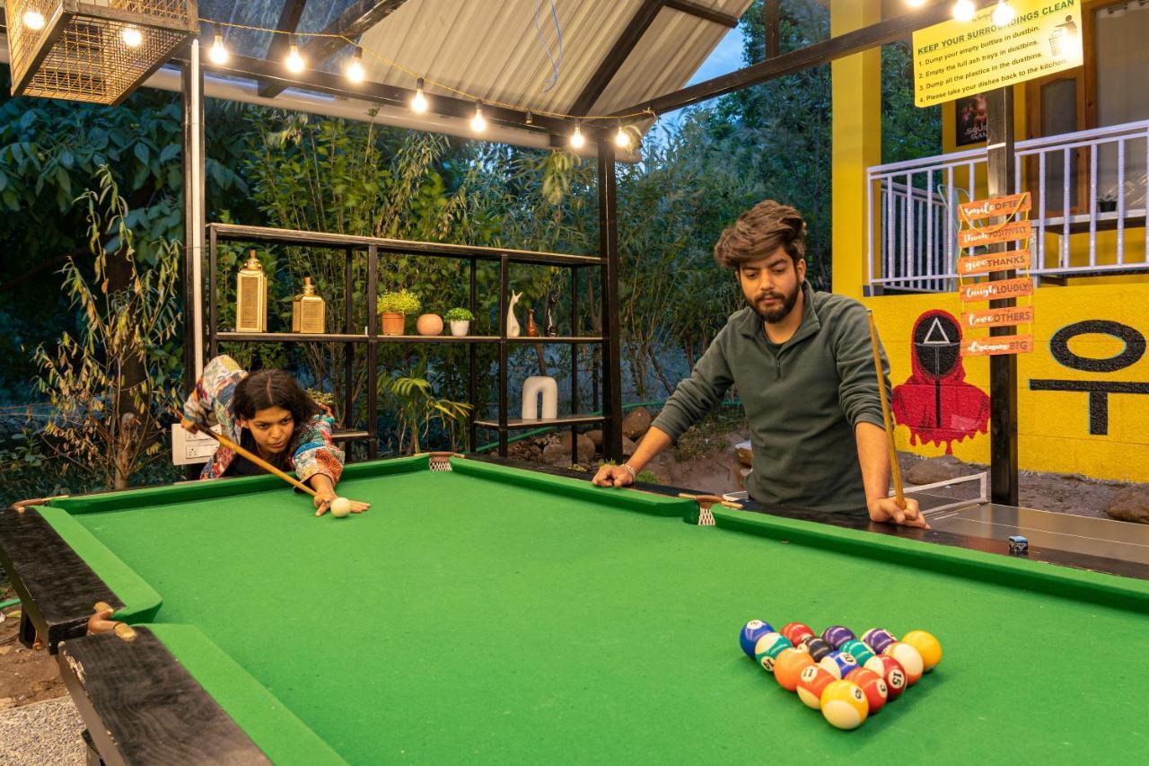 Whoopers Hostel Manali מראה חיצוני תמונה