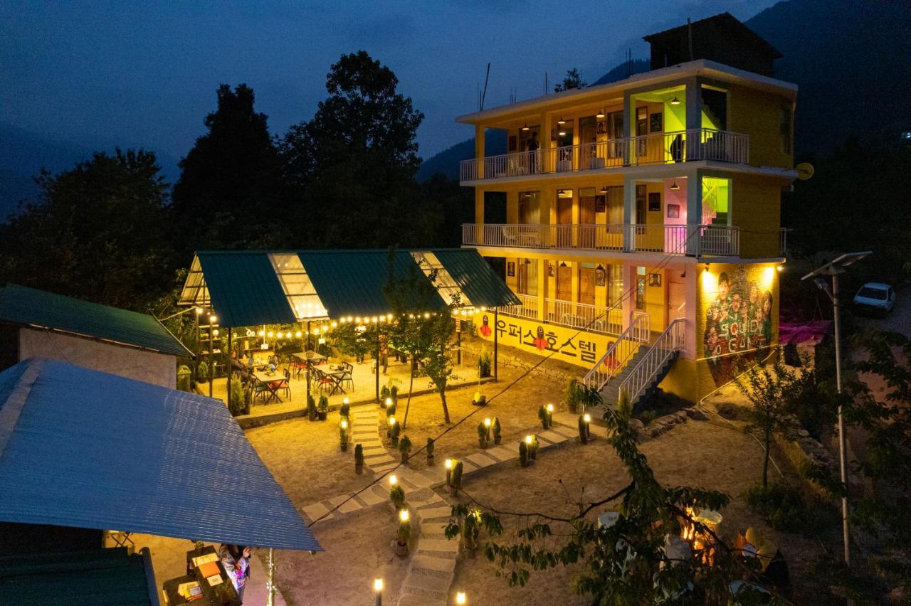 Whoopers Hostel Manali מראה חיצוני תמונה