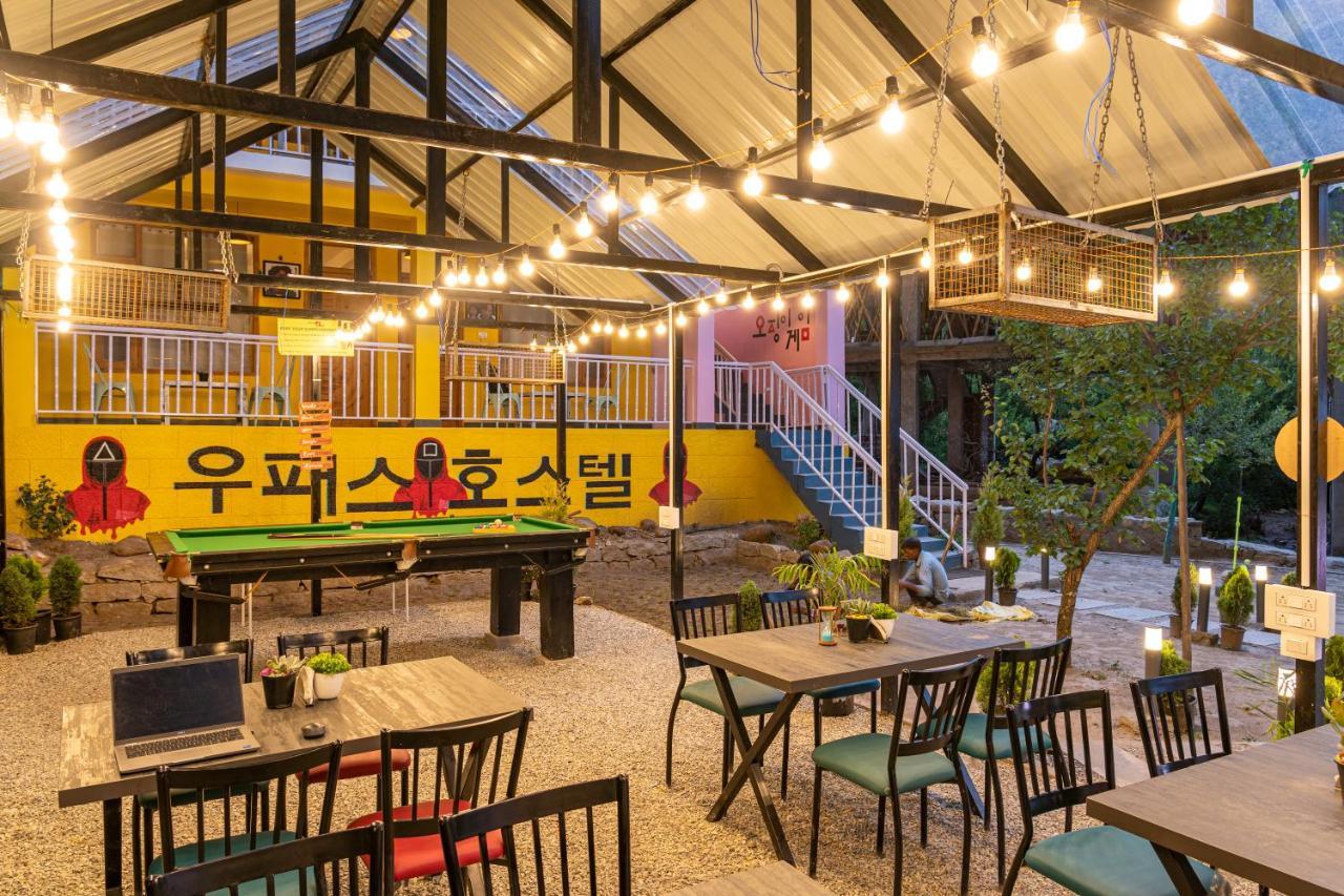 Whoopers Hostel Manali מראה חיצוני תמונה